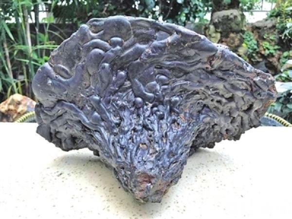 一克黄金可以卖多少钱,黄金价格，一克背后的市场波动与价值考量